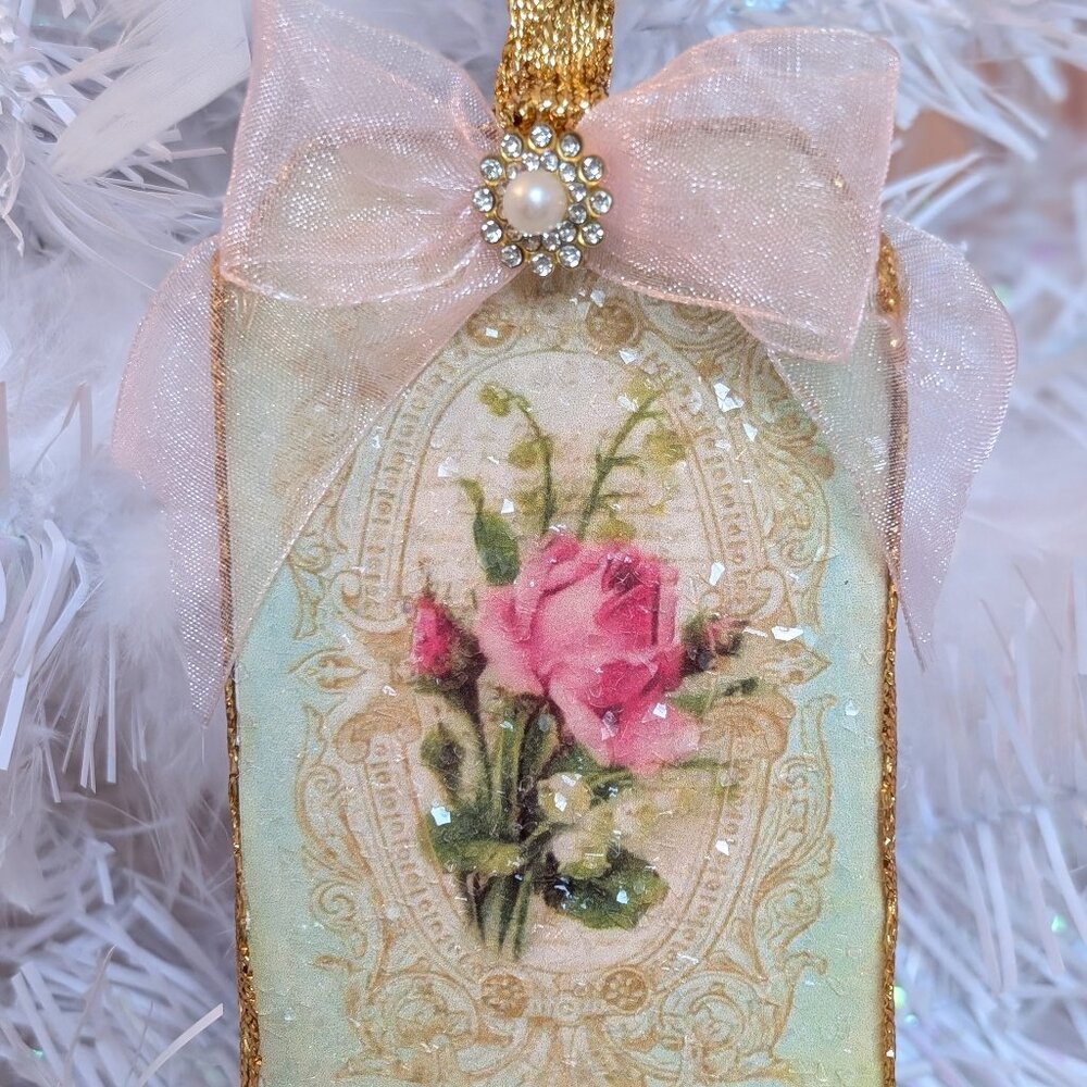 Victorian Valentine Christmas Decoupage Glass Glitter Shabby Pink Roses Ornament